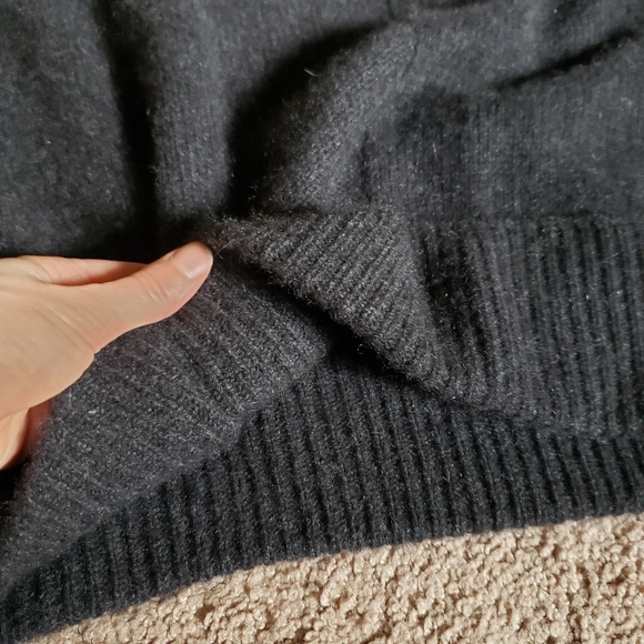 Demylee Cashmere Sweater - Picture 4 of 6